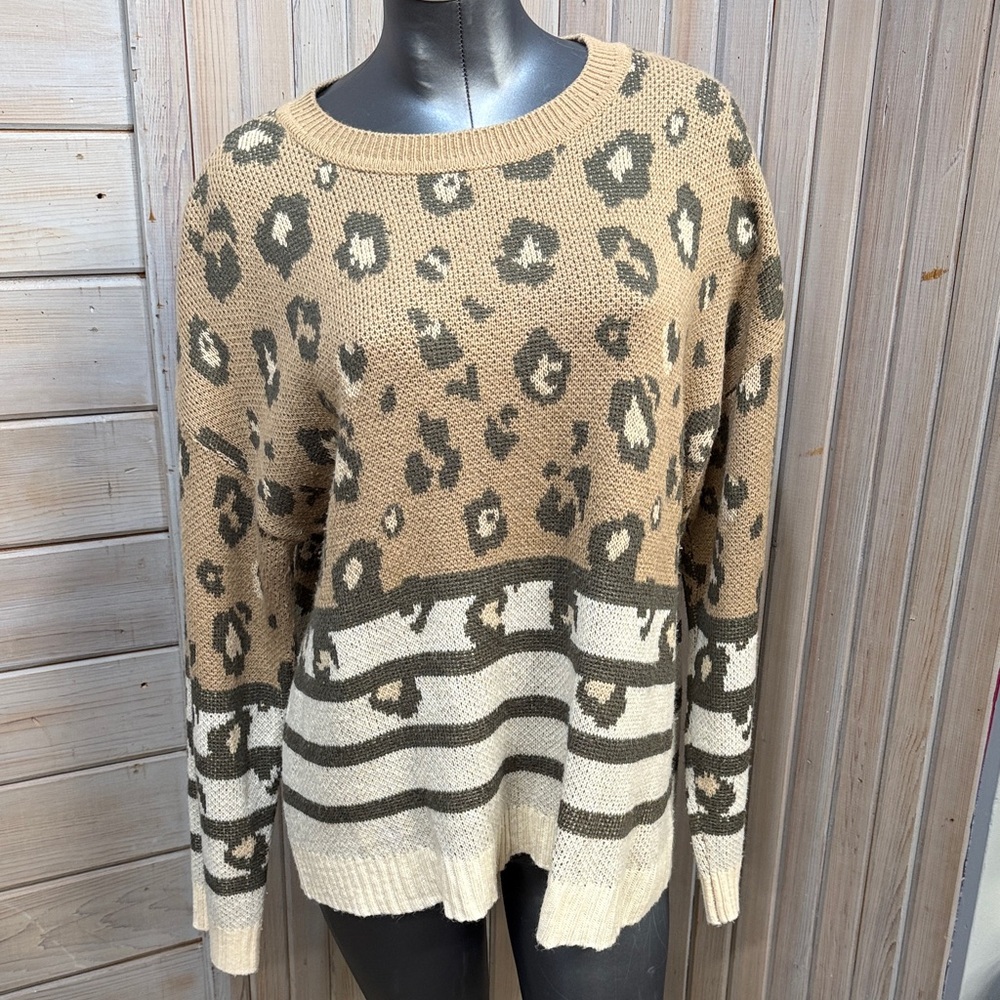 ANDREE BY UNIT Animal Print Sweater in Tan and Cream
